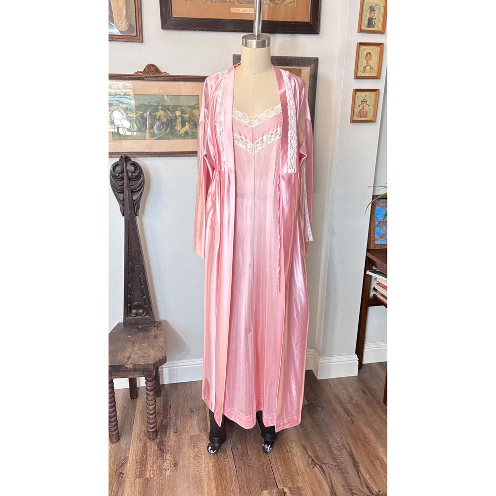 Vintage 70s Montgomery Ward Pink Satin Lace Trim Robe and Nightgown Set Medium